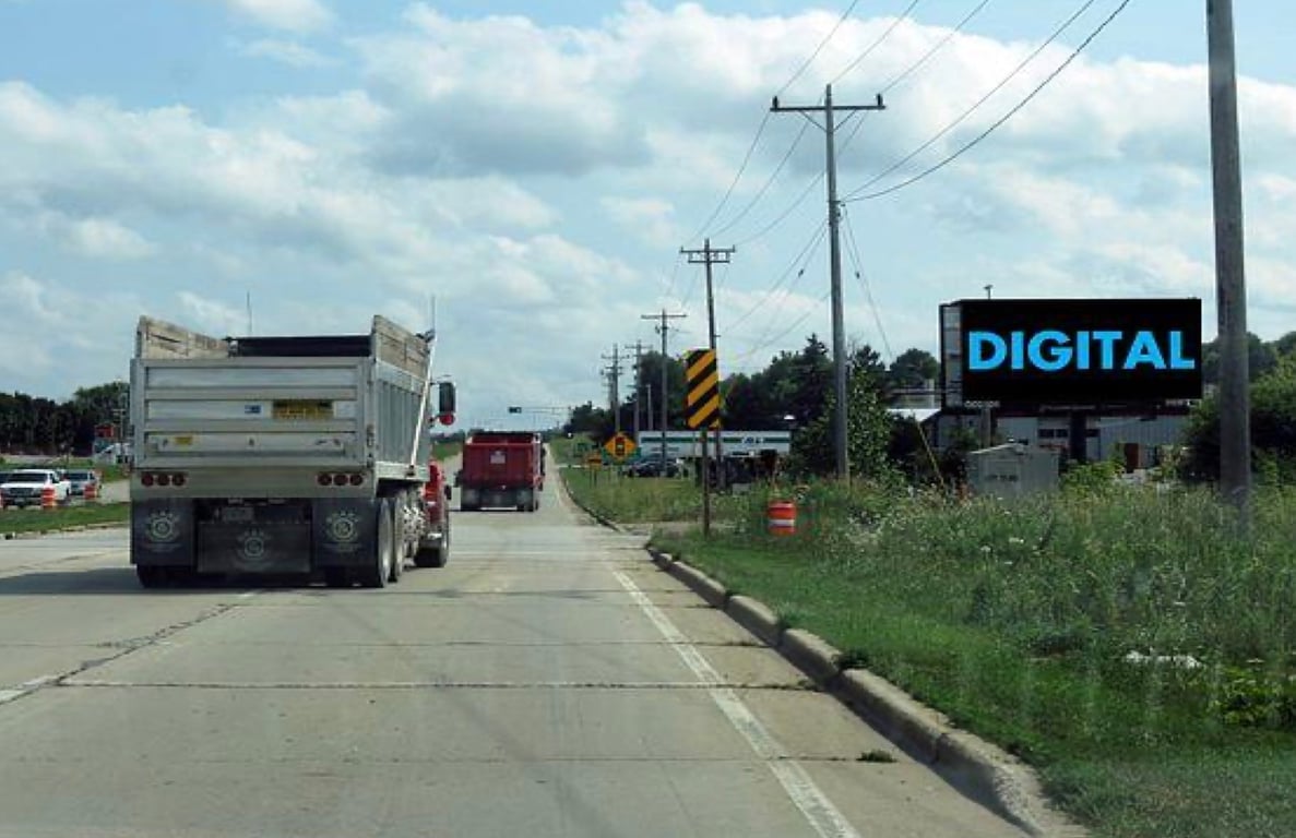 Location photo for Pearl St near Aldi's-Waukesha (East) (Waukesha)
