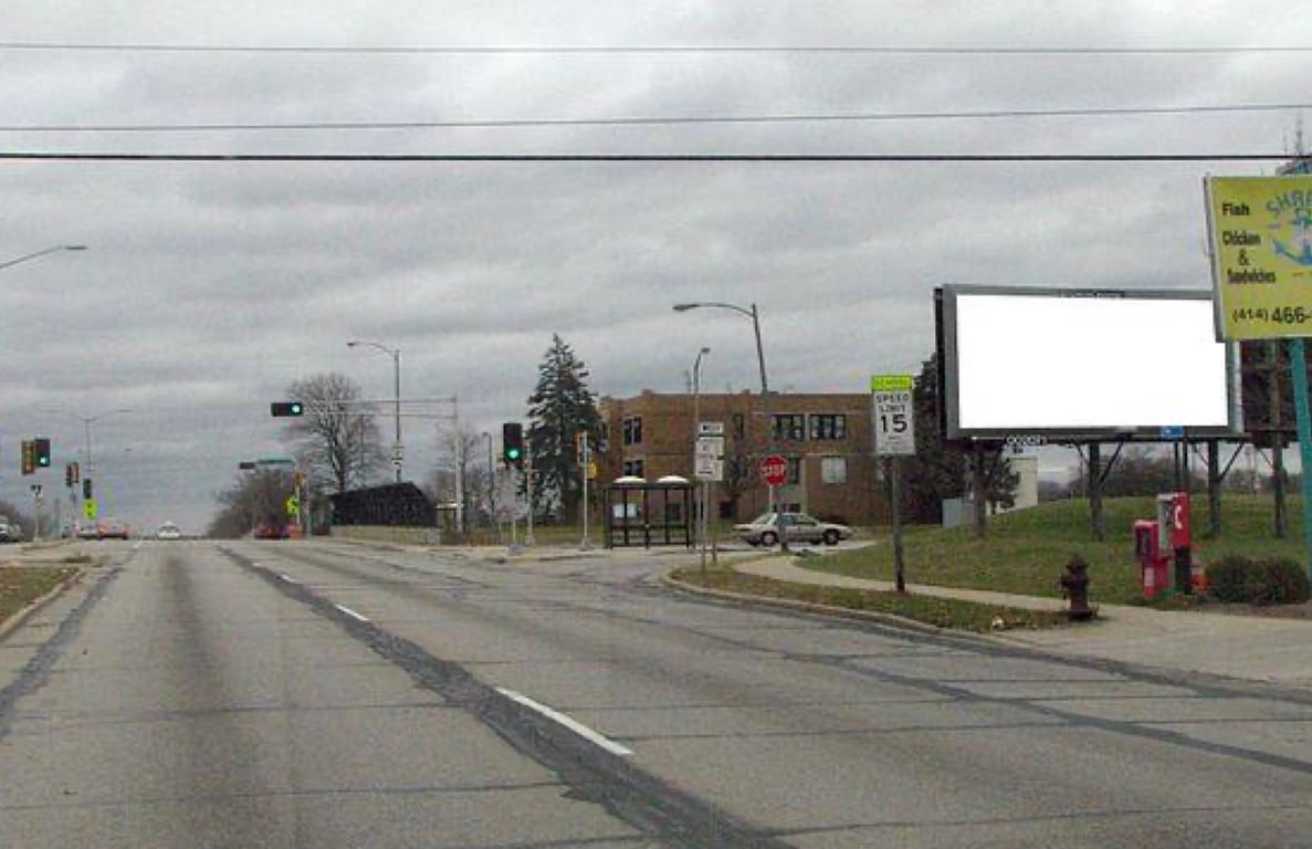 Location photo for W Thurston Cir near Silver Spring & N76, Silver Spring (Milwaukee)