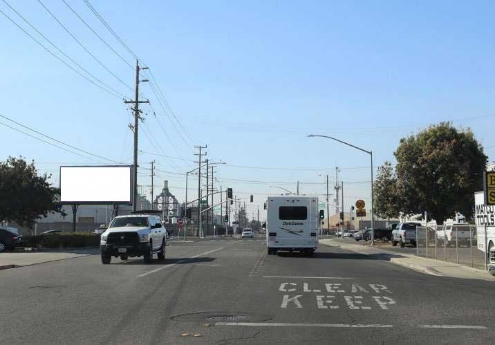 Coldwell Avenue 90.00 ft E/O 9Th Street S/S F/E Media