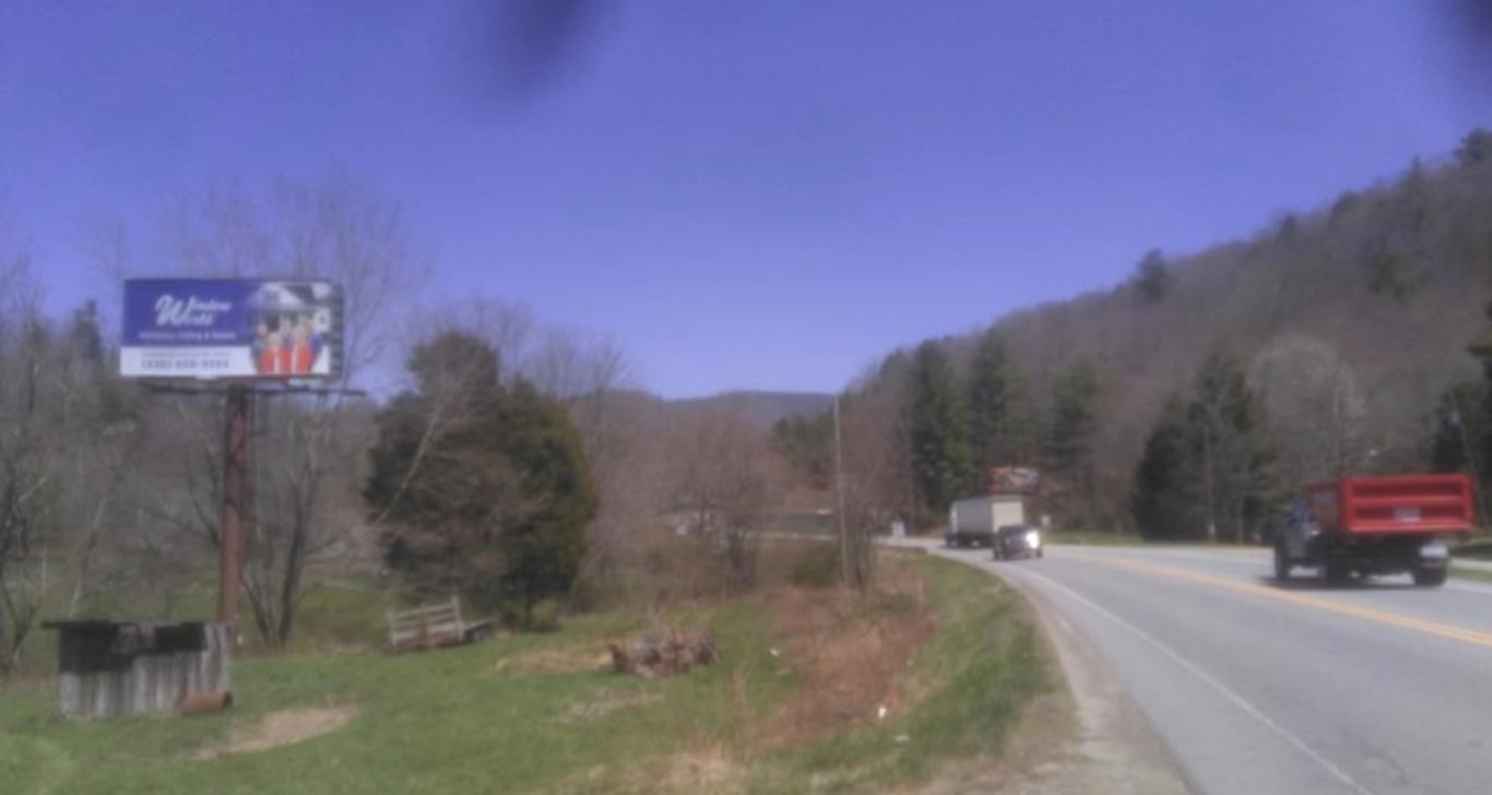 NC 105 .4 MI S/O BAIRD'S CREEK RD  RR/FN Media