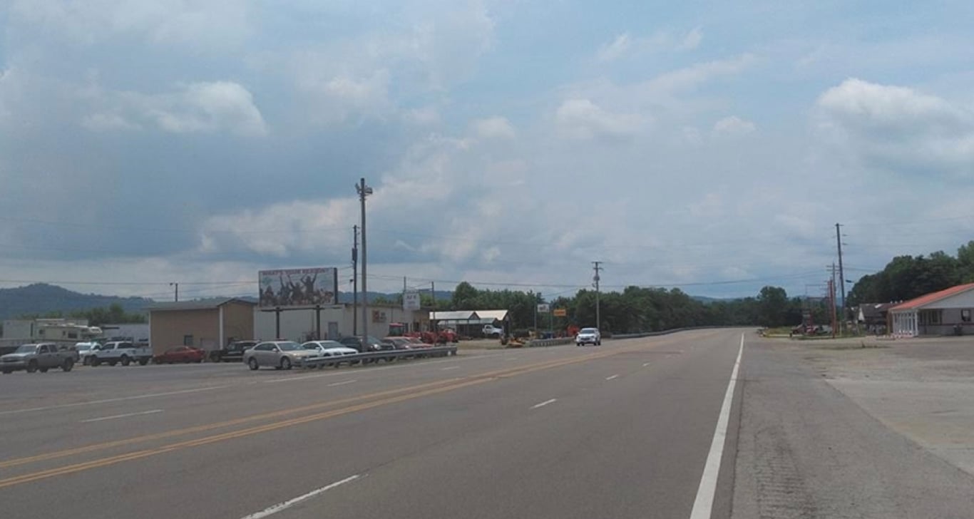 S/S US 52, 1.5 MI W/O PORTSMOUTH F/E Media