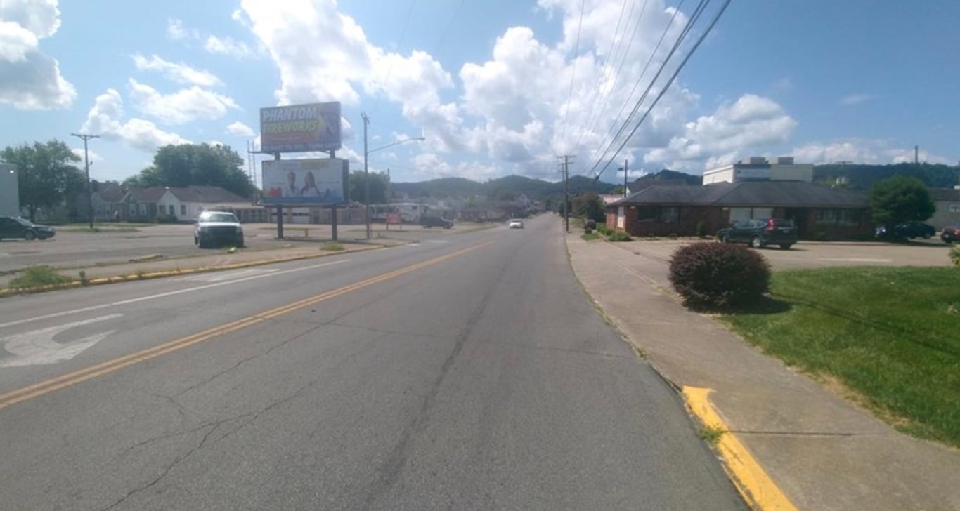 N/E CORNER OFFNERE & 7TH F/N LO LR Media