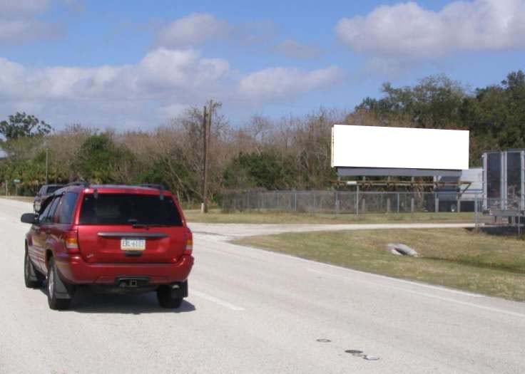 US-41 2 mi N/O I-275 Ent To Midway Flea Marke E/S F/S Media