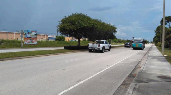 W/S AIA .3 MI S/O MONTEREY RD N/B BOTTOM Media