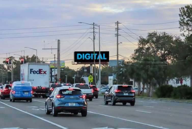 Location photo for S Semoran Blvd near S Semoran Blvd and University Center Dr (Winter Park)