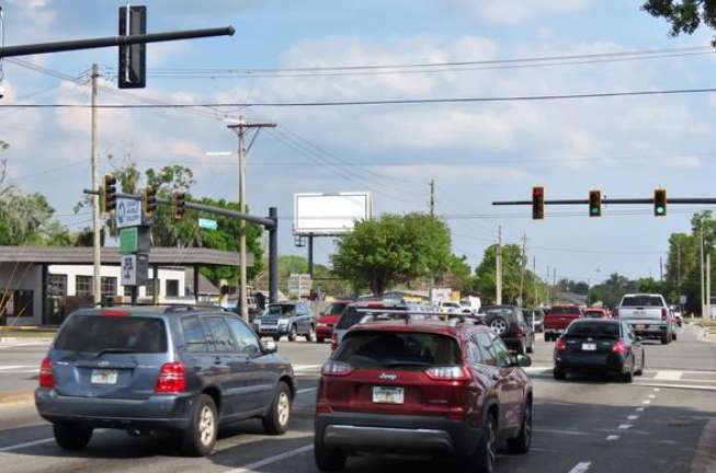 Location photo for Edgewater Dr near Edgewater Dr and Lee Rd (Orlando)