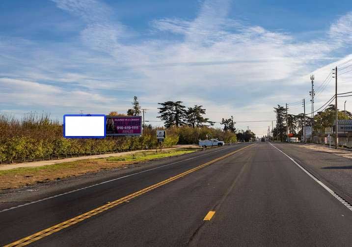 Mchenry Avenue 50.00 ft N/O Crawford Road E/S F/N Media