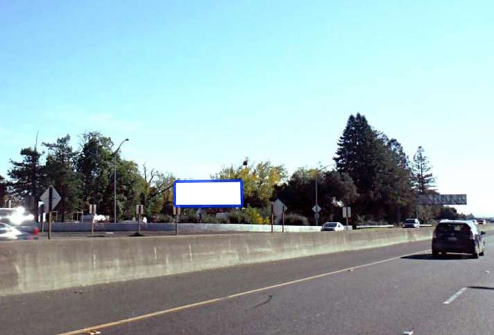 Hwy 101 100 ft S/O Baker E/S F/N Media