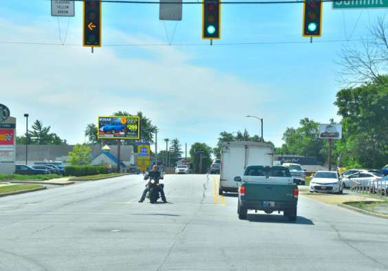 MAIN (SR 55) E/S S/O SUMMIT F/N Media