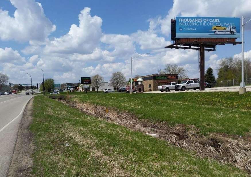 37TH ST 275 ft E/O W RIVER PKWY NS F/E Media