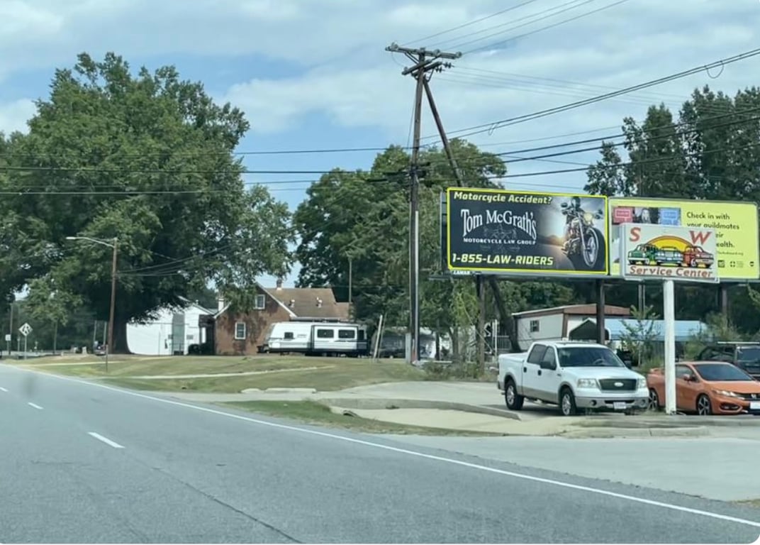 E/S 301 / 1225 SOUTH MAIN ST, EMPORIA, F/S Media