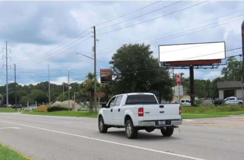 Location photo for NW 13th St near Tractor Supply Co @ NW 53rd Avenue (Gainesville)