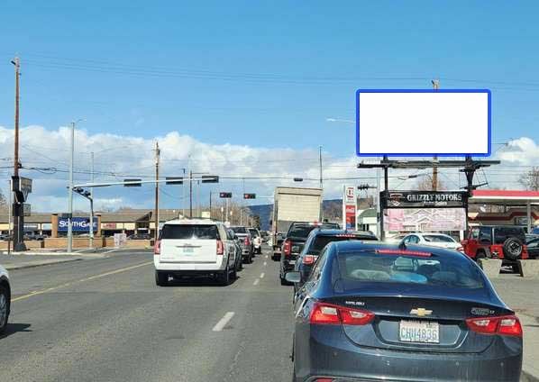 E/L S 3RD AVE 90 FT S/O W NOB HILL BLVD S F/S Media