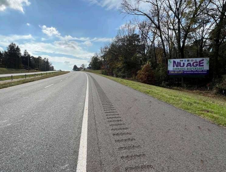 US 59 0.5 mi N/O CR 390 WS Media