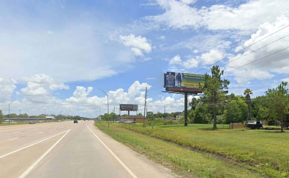 Arcola - Hwy 6 S/S .4 mi E/O FM 521 WF RHR Media