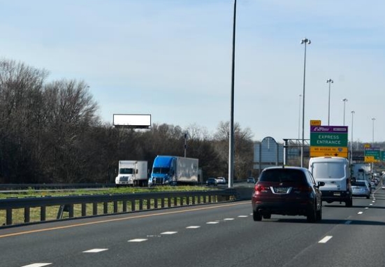 Location photo for Fairmount Ave near MORAVIA PARK DR & SUPPLY AVE nb, Pulaski Industrial Area (Baltimore)