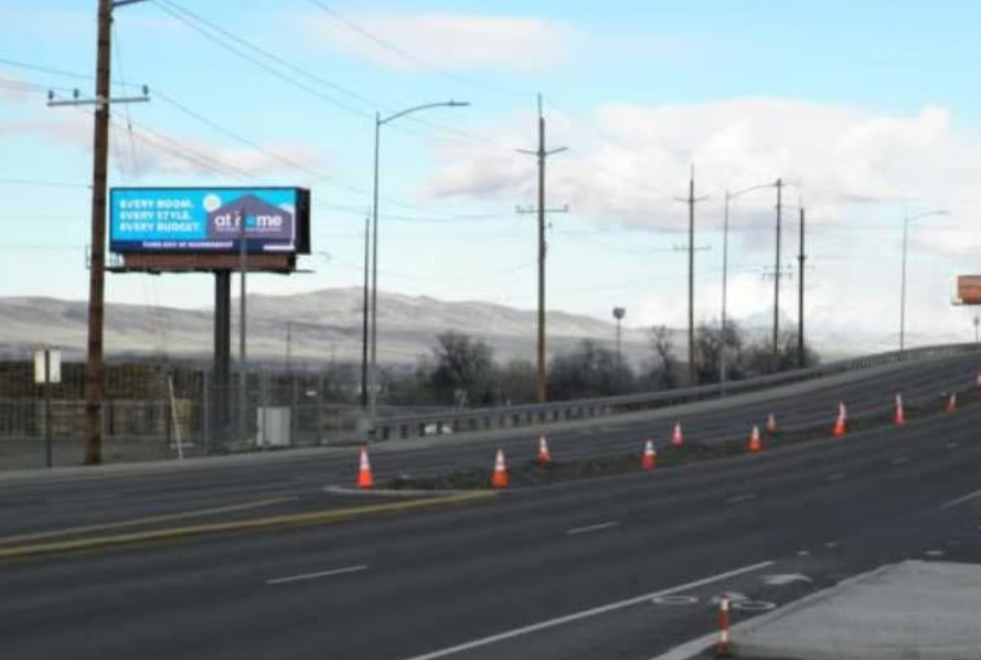 Location photo for Market St near WinCo (2425 Longfibre Rd) (Union Gap)