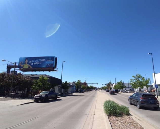 1370 S BROADWAY S/O LOUISIANA AVE ES NF Media