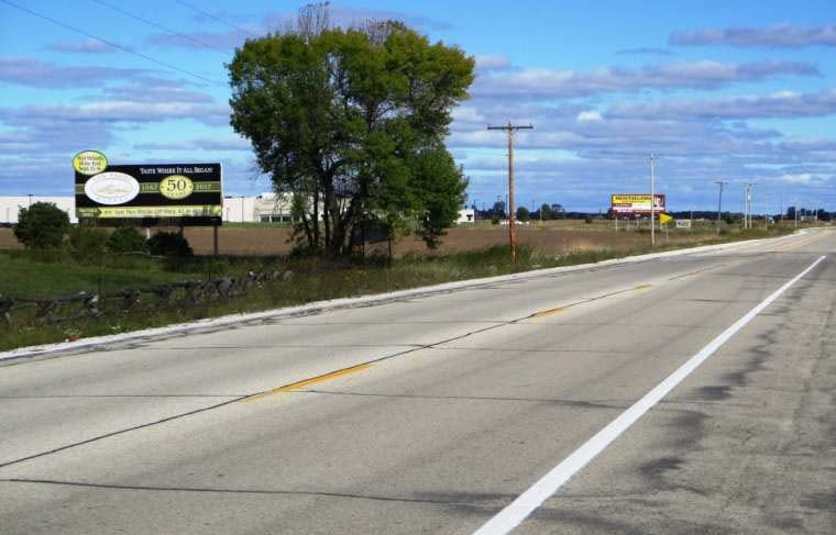 STH 42 .25 mi s/o Eggers Dr. W/S, S/F Media
