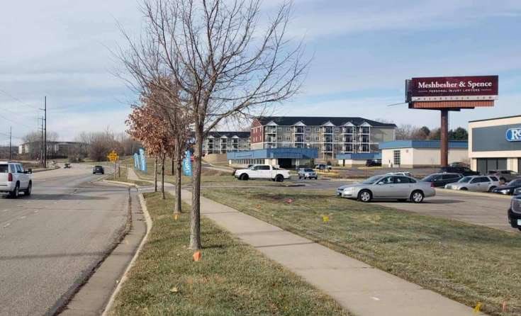 3185 41st Street NW 495 ft W/O 31st Ave NS F/E Media