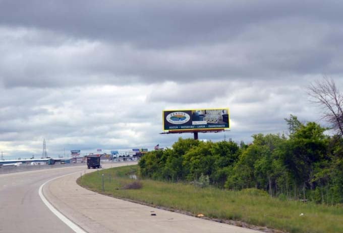 I-75 6000' N/O M-81 W/S F/N Media