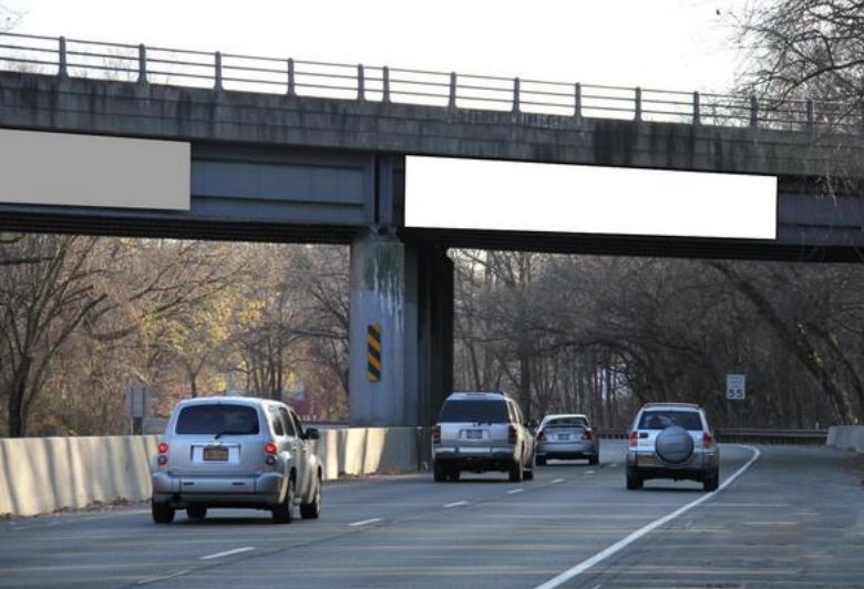 Location photo for Grove St near Dennis Brian Murray Dog Park (Glen Cove)