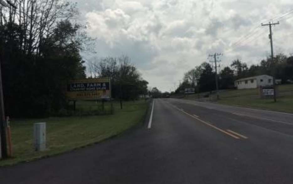 E/S RT 11, 2.2 MI N/O WOODSTOCK, F/N Media