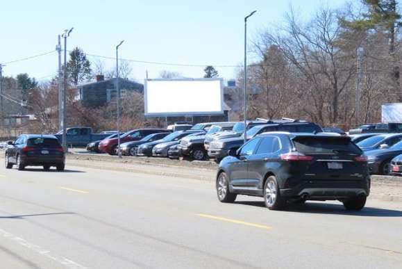 Location photo for Broadway near Route 138 & Oxford St (Taunton)