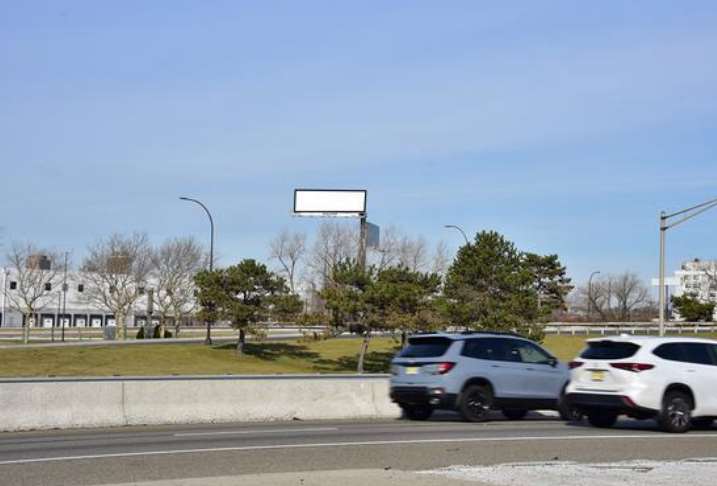 Location photo for Carnegie Ave near AirTrain Newark P4 (Newark)