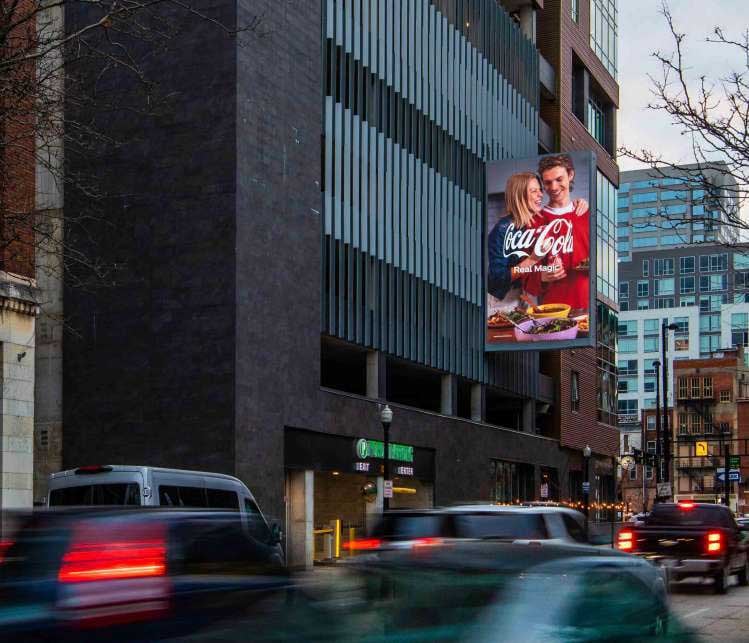 Downtown Cincinnati / 8th & Sycamore Media