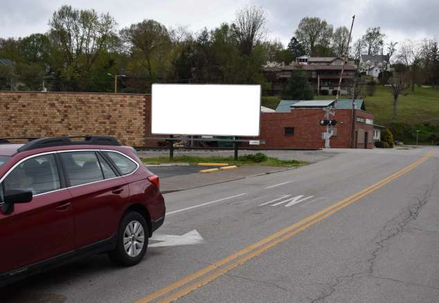 Delaware Ave at RR tracks Media