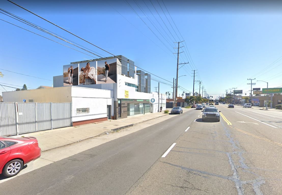 Lincoln Blvd. North Facing Wallscape