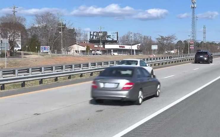 I-40 Bus/NC-150 0.37 mi W/O Old Greensboro/Linville Rd (Exit 10) NS F/West Media