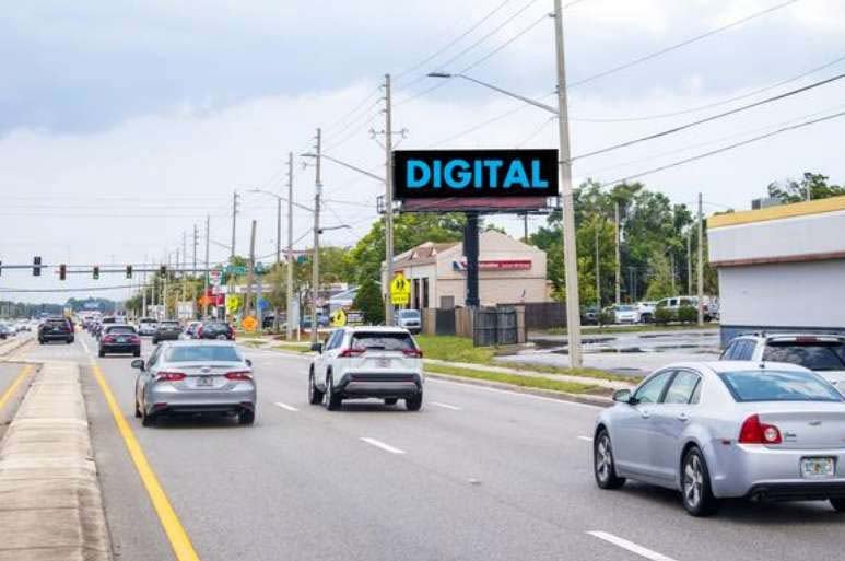 Location photo for N Semoran Blvd near East Orlando Shopping Center (Orlando)