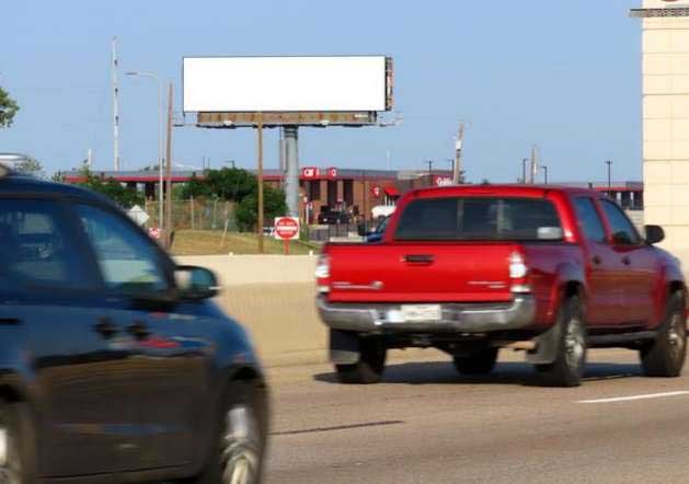 Location photo for Dallas Fort Worth Turnpike near Remond @ Westmoreland - W- MB, Oak Cliff (Dallas)