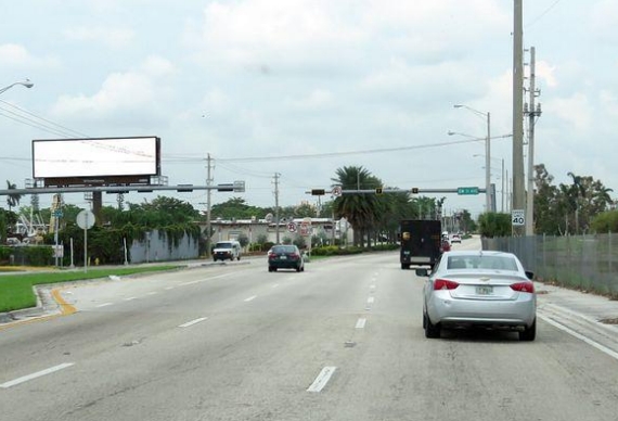 Location photo for W Pembroke Rd near Pembroke Road & Southwest 31st Av (Hallandale Beach)
