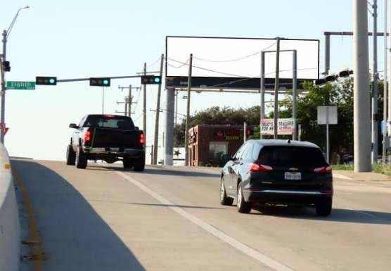 Location photo for S R L Thornton Freeway Service Rd near Jefferson @ 8th - N - MB, Oak Cliff (Dallas)