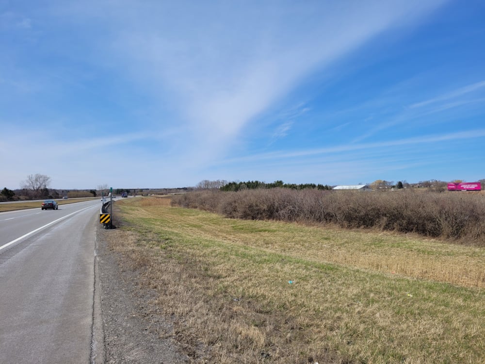 N/S I-90 7 mi. W/O Exit 47 Le Roy F/E Media