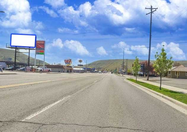 E/L S 1ST ST 530 FT S/O E 2ND AVE N F/N Media