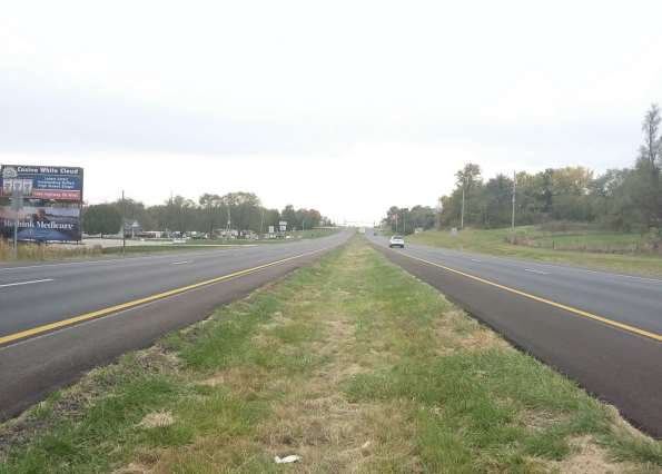BUS LOOP I-29 700 FEET S/O HIGHWAY 59 BOTTOM Media