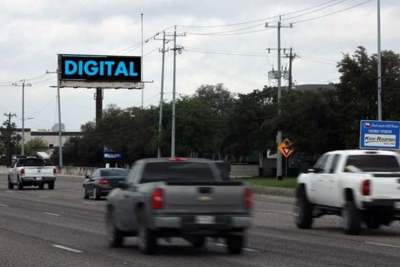 Location photo for I-35 near Beitel Creek Hiking Trails, Uptown Central (San Antonio)