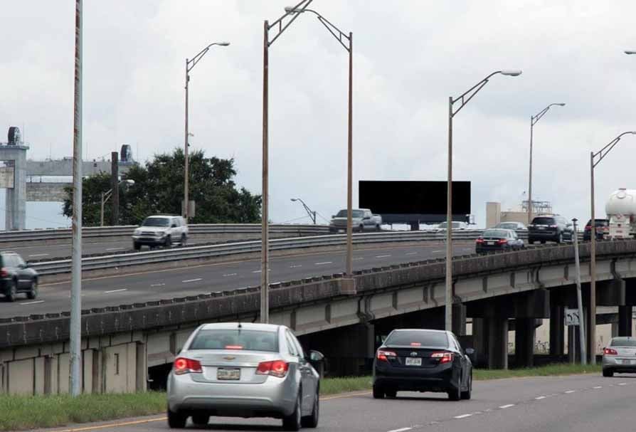 Location photo for Old Gentilly Rd near Winn Dixie at Desire Parkway, Desire Area (New Orleans)