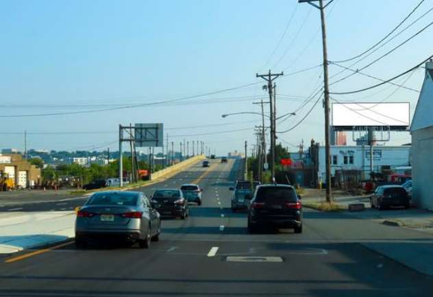 Location photo for S Market St near Dupont Hwy @ Millside Rd (Wilmington)