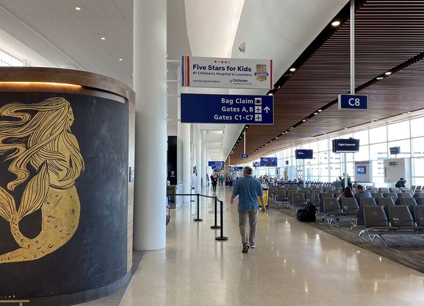 Arrivals & Departures