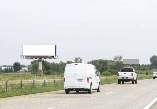Location photo for I-35W WS 0.25mi S/O CR 21 (Loc #1) F/SW - 1