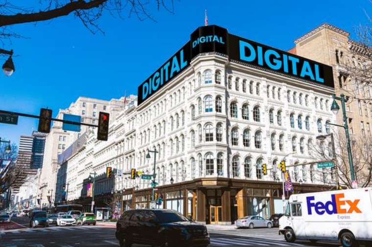 Location photo for 8th & Market St (Philadelphia)