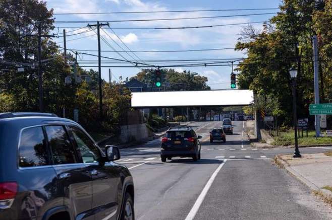 Location photo for Long Island Ave near Medford (Medford)