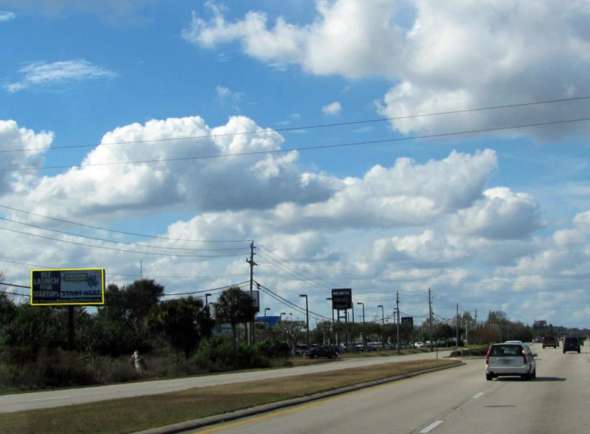 S/S SR 520, 1300' W/O CLEARLAKE-W/B Media