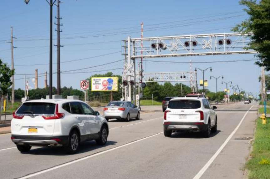 W. RIDGE RD. E/O CARLISLE ST. S/L Media