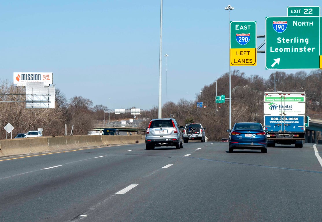 W/L (I-290) 1.1m N/L (Rt 9) @ Milbrook St, Worcester, MA F/S Media